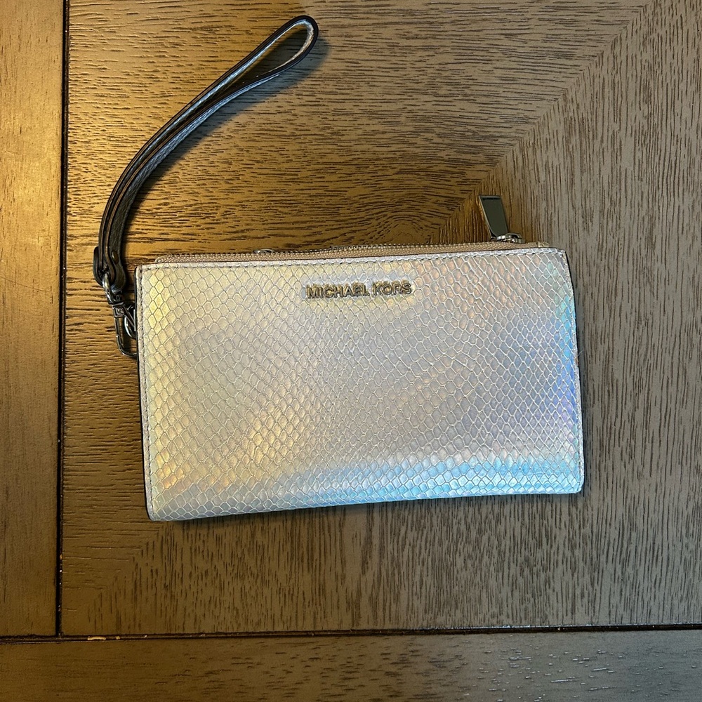 Michael Kors wristlet